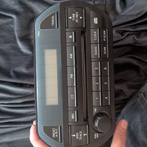 2002to 2004 Factory Radio From A Nissan Altima SL